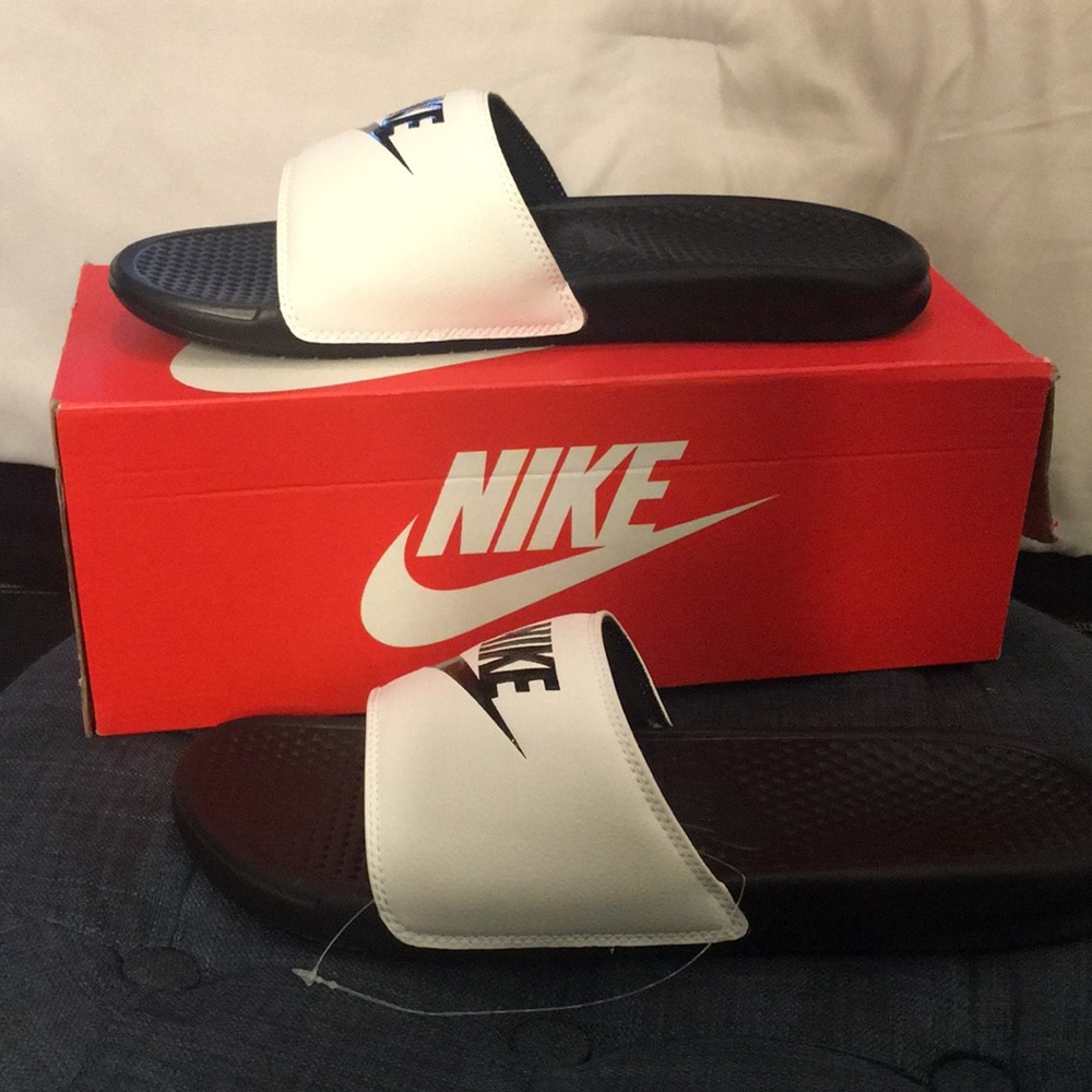 Nike slides